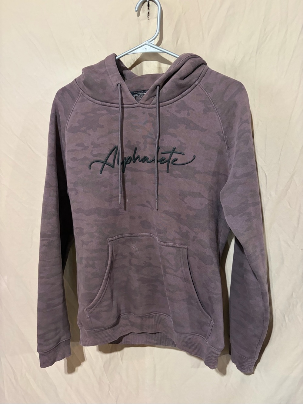 Alphalete sweatshirt